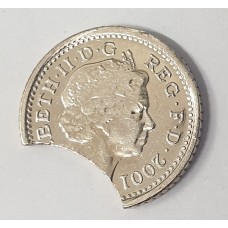 GREAT BRITAIN UK 2001 . FIVE 5 PENCE COIN . ERROR . 15% CLIPPED PLANCHET